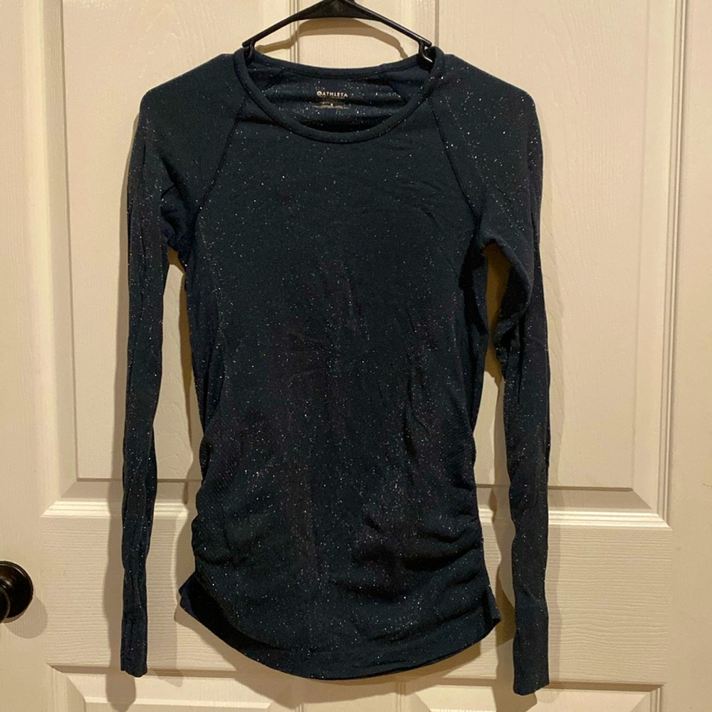Athleta Sparkle workout Top (with thumb holes)